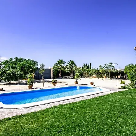 Holiday home Lucrecia